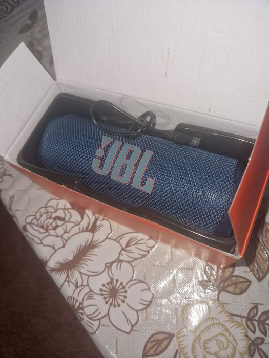 Boxa jbl flip 6  originala