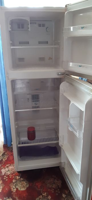 Продам  холодильник  Самсунг бу.в нерабочем  состоянии