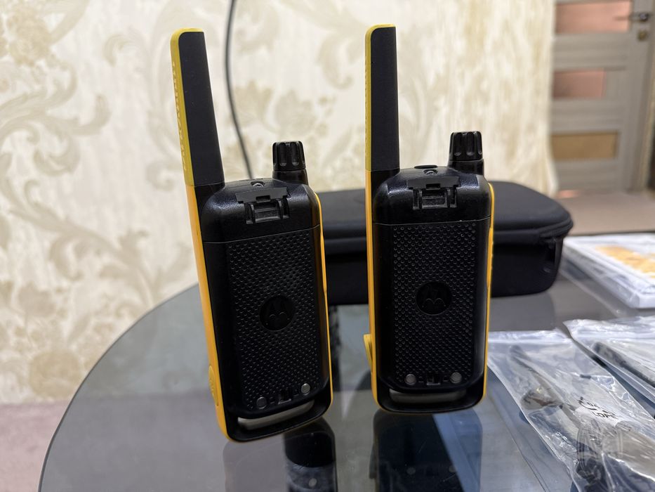 Продам рация Motorola T82