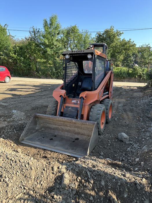 Inchiriez utilaje,excavator,dumper,cilindru,bobcat