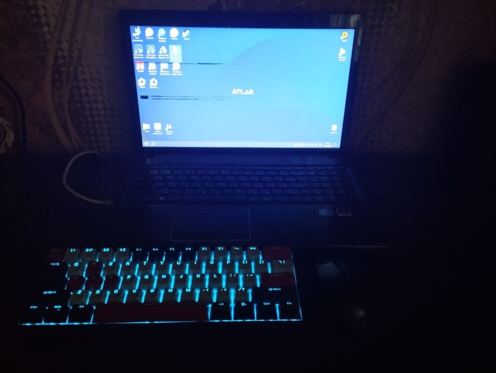 Продам ноутбук lenovo