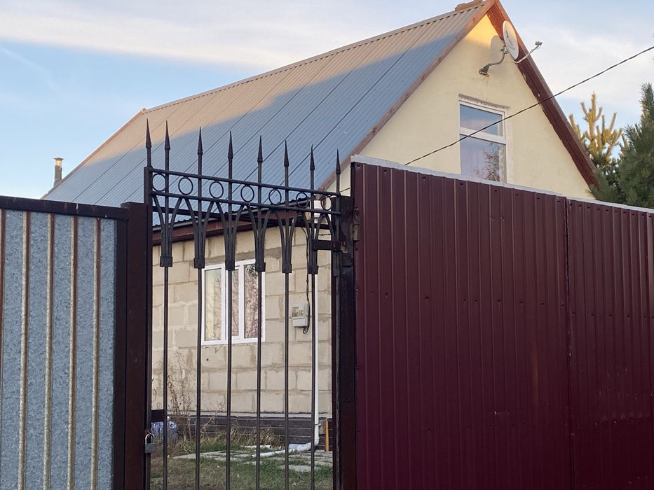 Дом в дачном Коянды;Связист