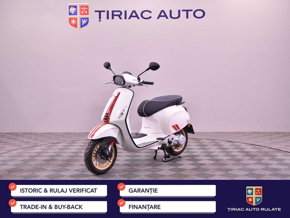 Piaggio Vespa Sprint 50 Racing Sixties Bianco