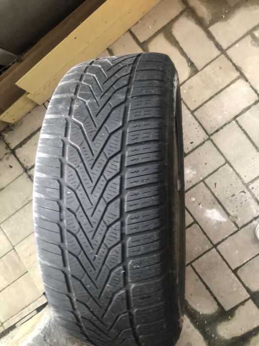 Anvelope Iarnă 205/55 R16 21H