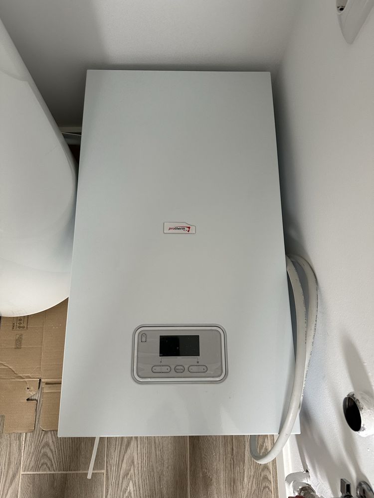 Boiler Ariston 100l si Centrala Electrica Protherm 18 kw