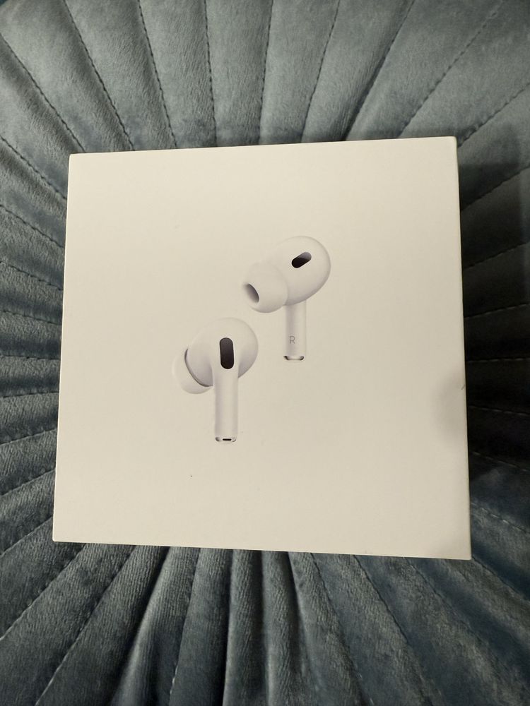 Iphone 16Pro 256GB + AirPods пълен комплект