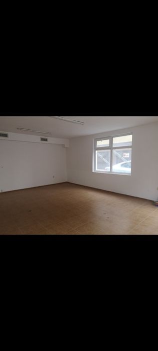 Продава се Магазин в Варна, Колхозен пазар - 50 кв.м за 1360 €/кв.м - Снимка #1