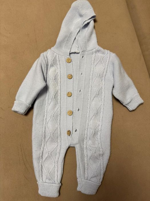 Комбинезон для малыша до года