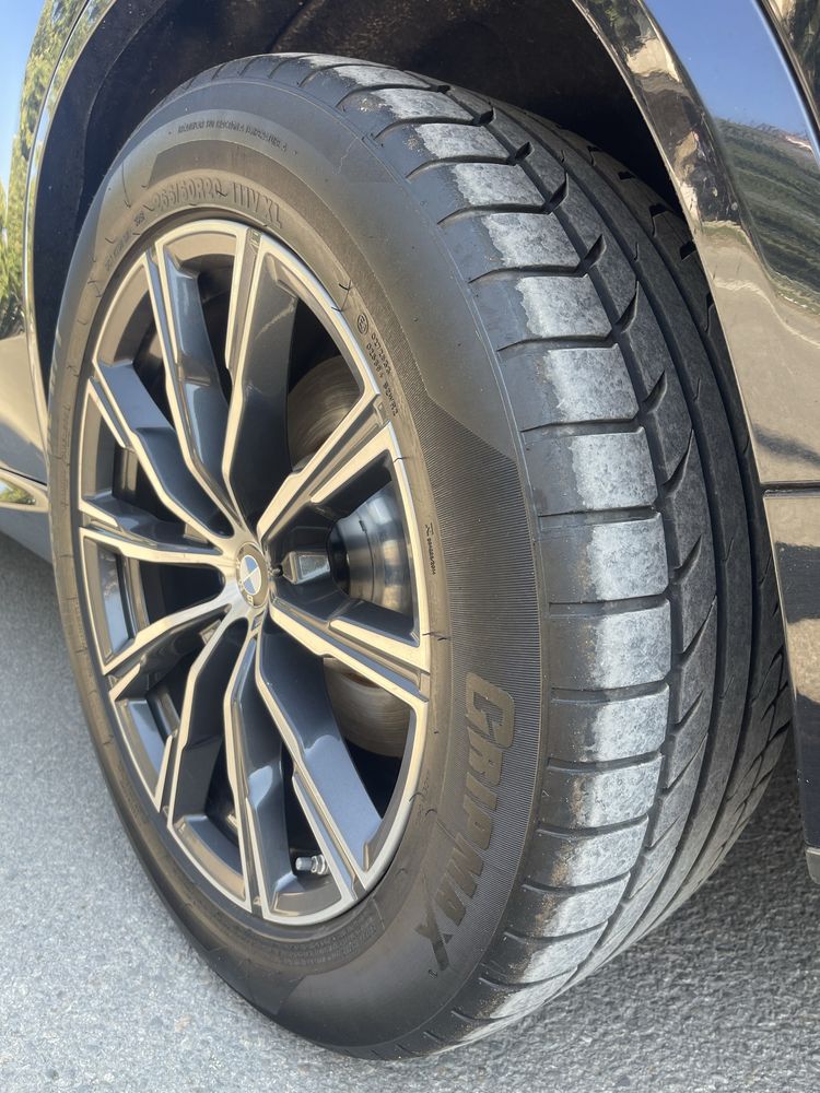 Гуми с джанти BMW x5 g05 265/50/20