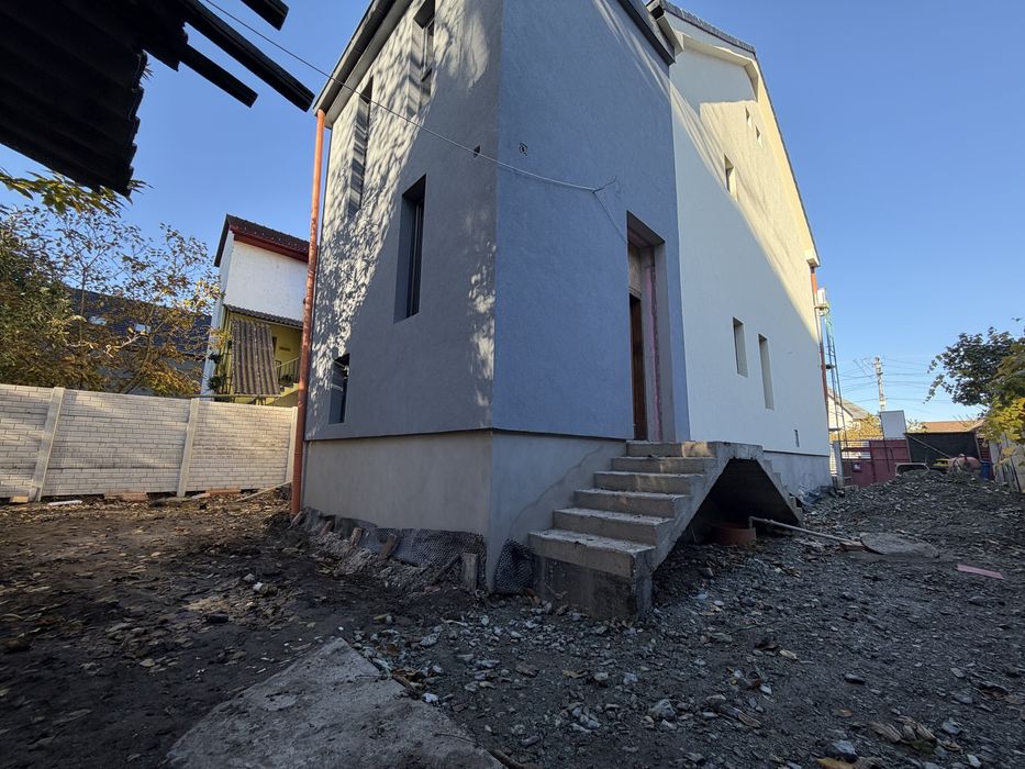 Casa moderna D+P+E+M-zona Milea-V.Aaron,Sibiu