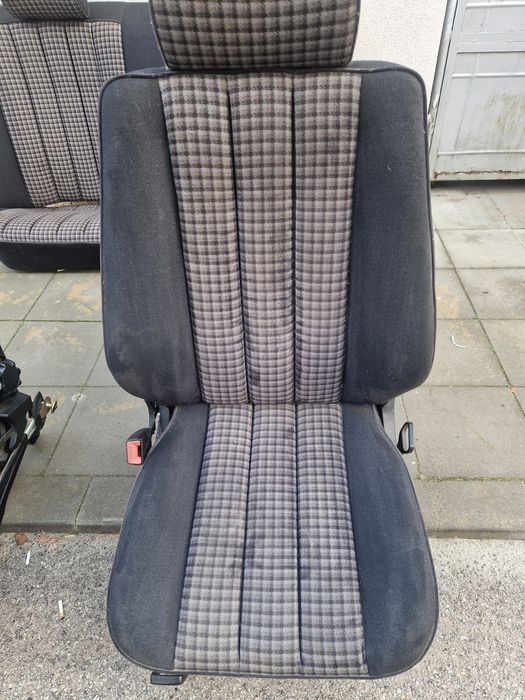 Седалки за мерцедес 190