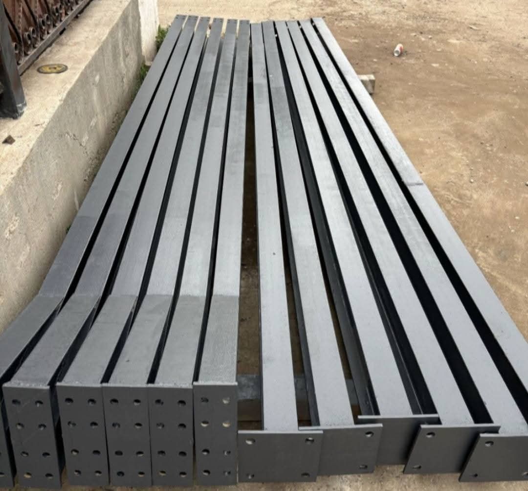 Vând hala metalica 25x8x4 cu montaj în toată tara. 
La prețul de 7200e