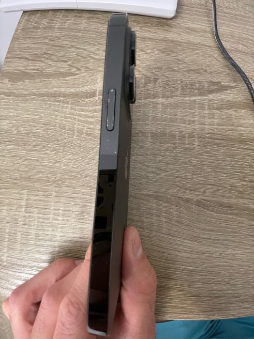 Продавам Iphone 14 pro 128 GB