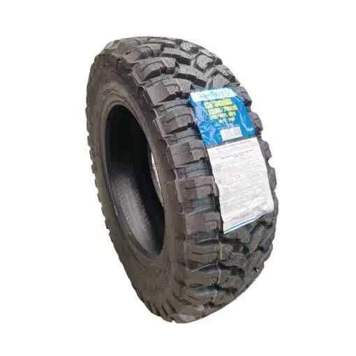 205/70 R15 CF3000 Comforser Mud-Terrain 96/93Q M+S