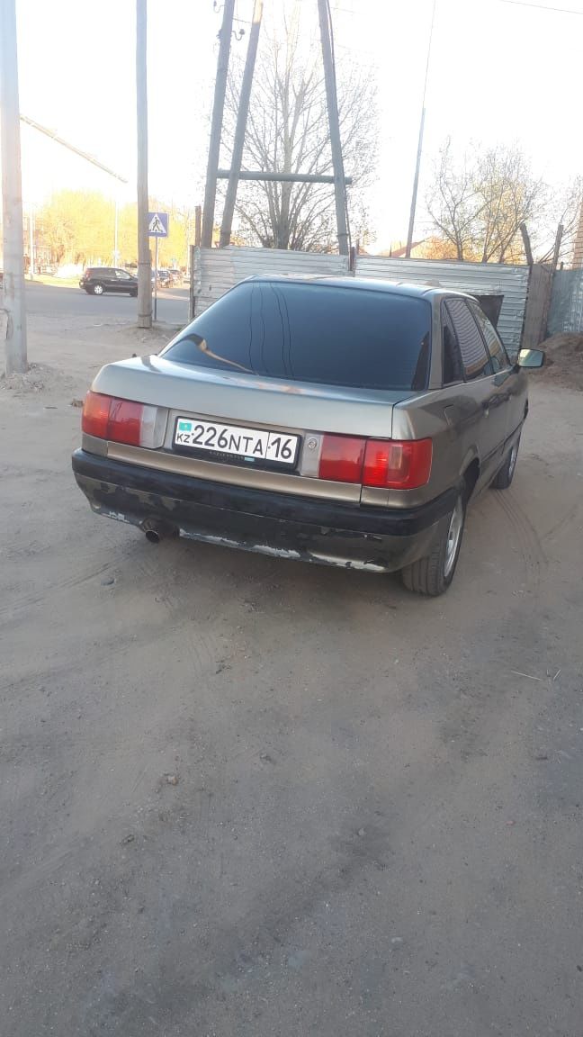 продам audi 80 1.8