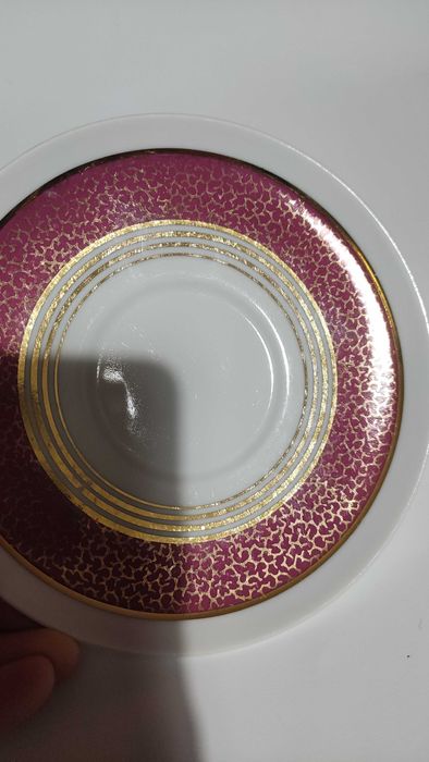 Един прекрасен троен сет за чай/дълго кафе от фин порцелан