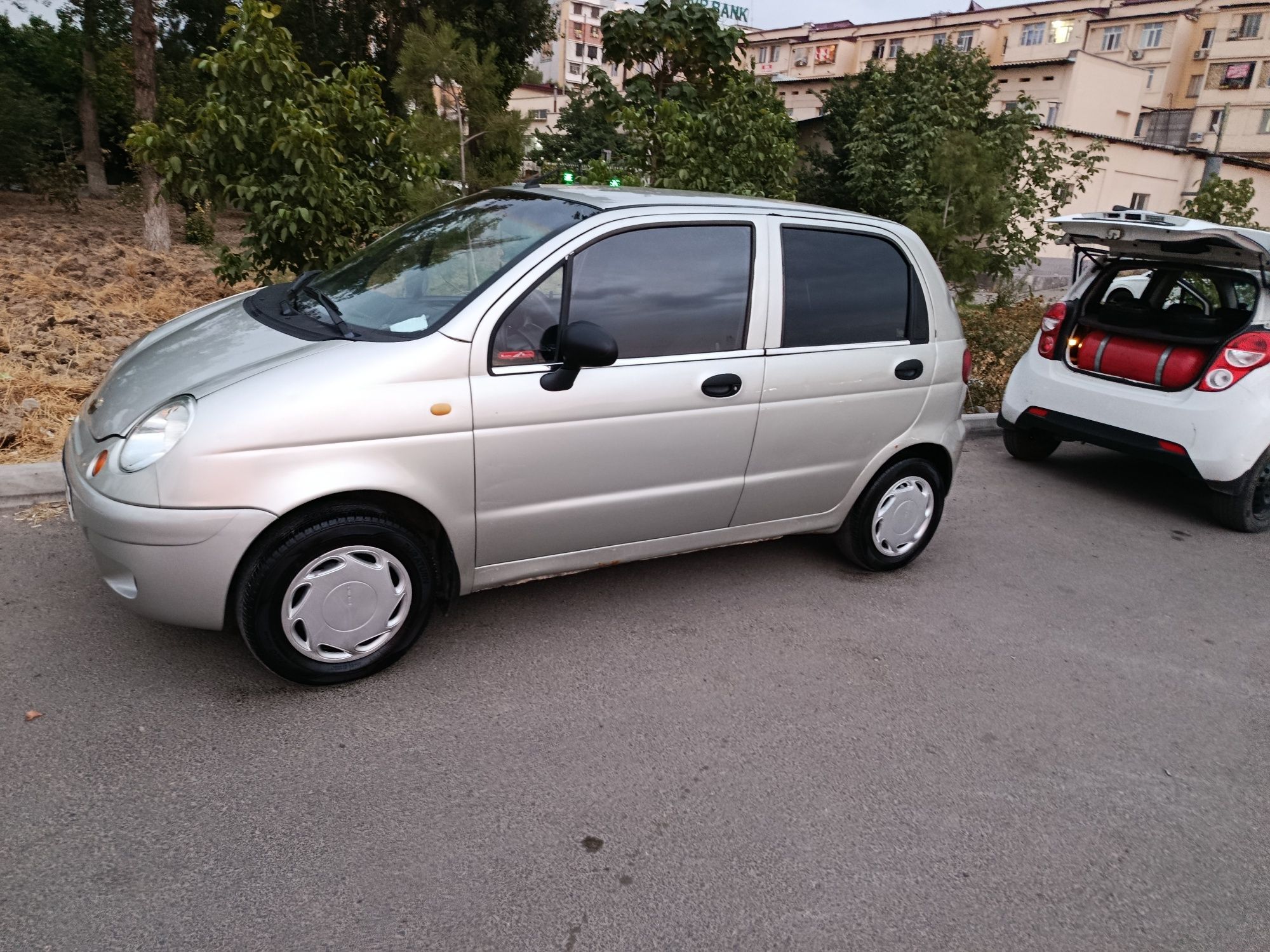 Arenda Matiz 2002 Bosh Tolov 400y.e 24 Oy 200y.e Dan