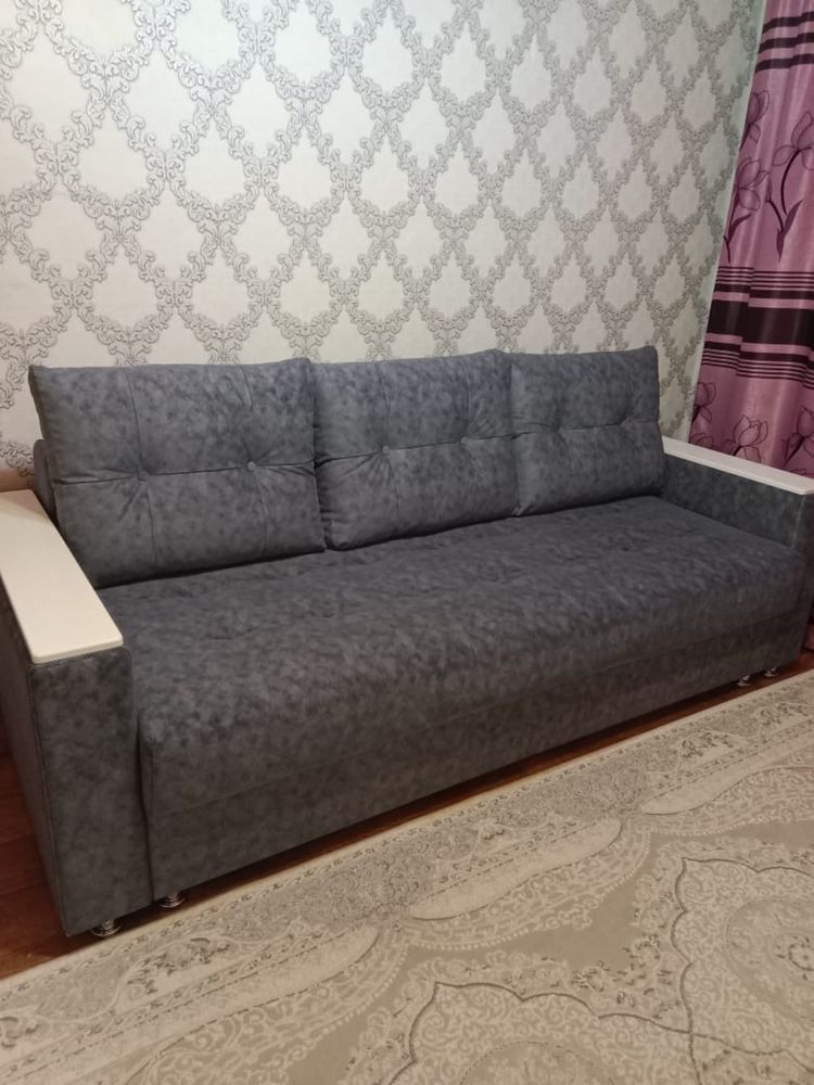 Диван в хорошем состоянии