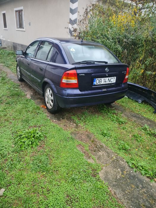 Vând Opel Astra g
