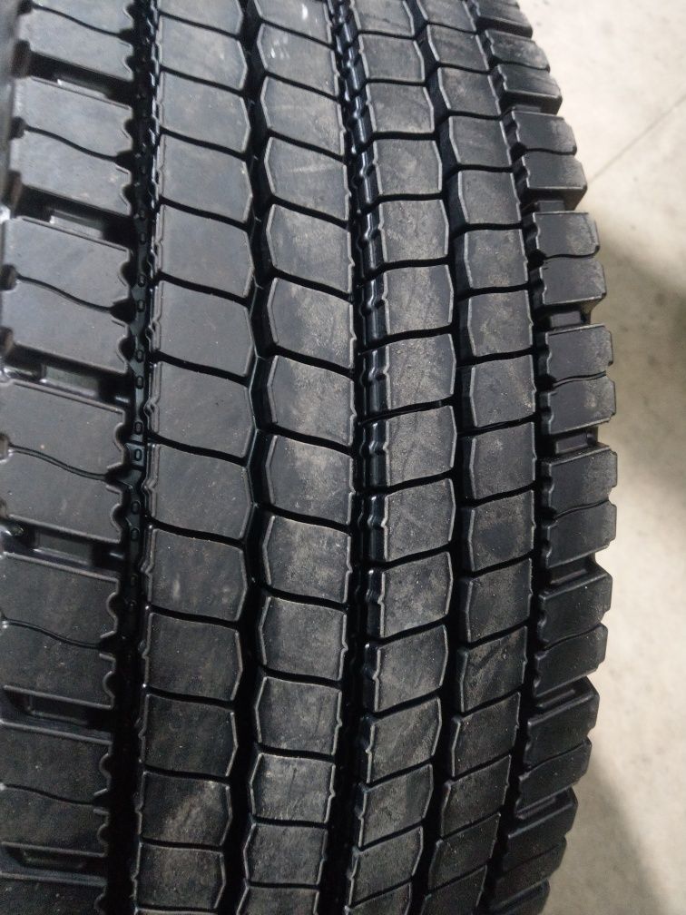 Anvelope 295/60R22,5 resapate Tractiune