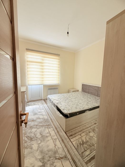 Qorasuv 158 dom 48 m2 hama narsalari bilan