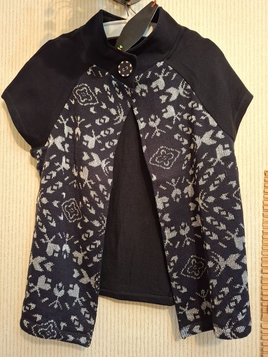 Женская безрукавка