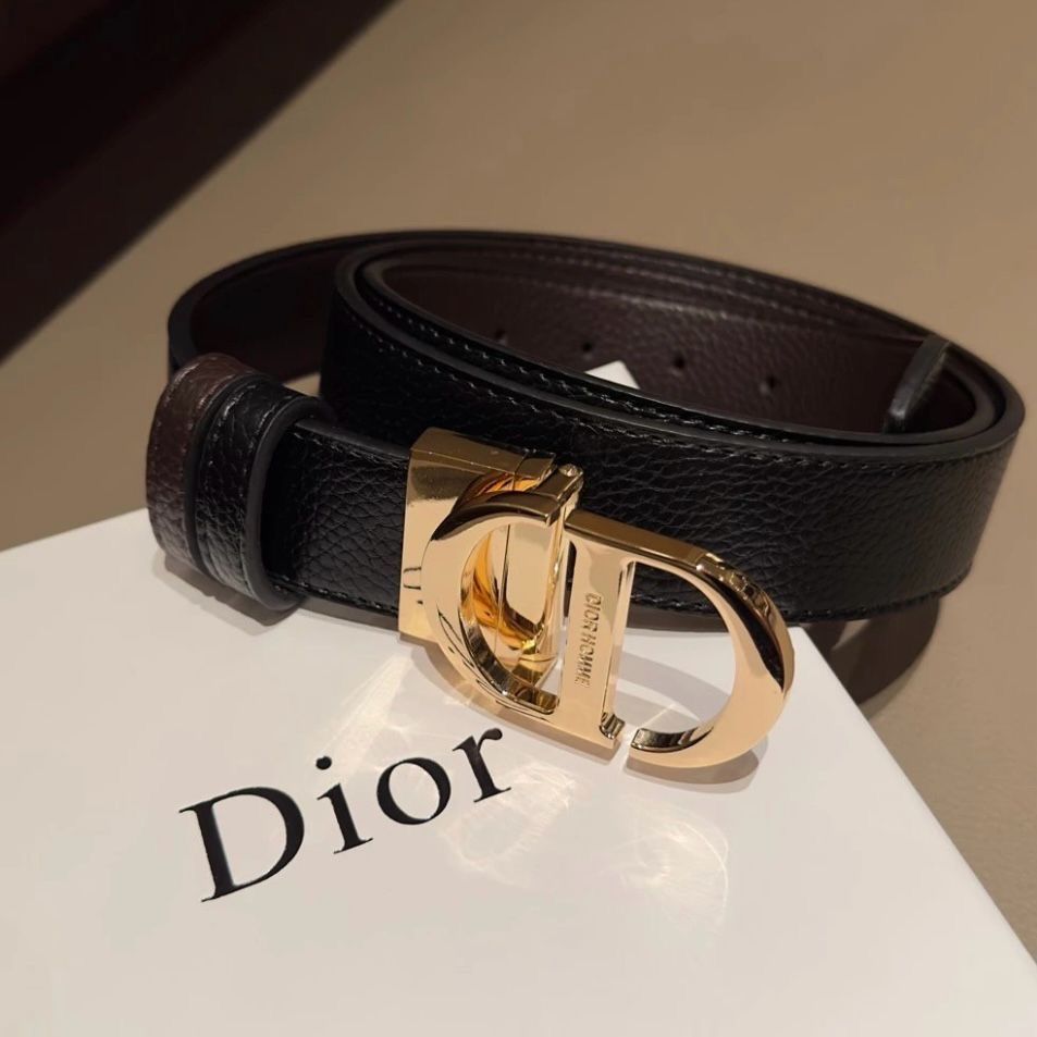 колан марката Dior