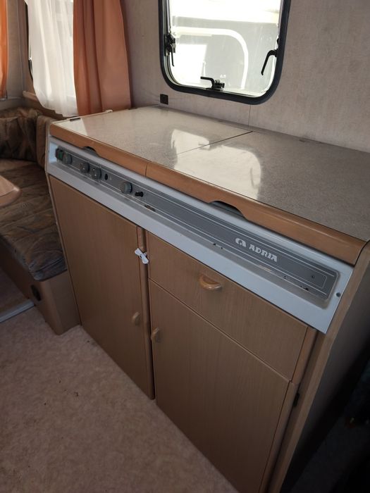 Vând rulota sau schimb cu Toyota RAV4 an 2000-2005 in 3 usi