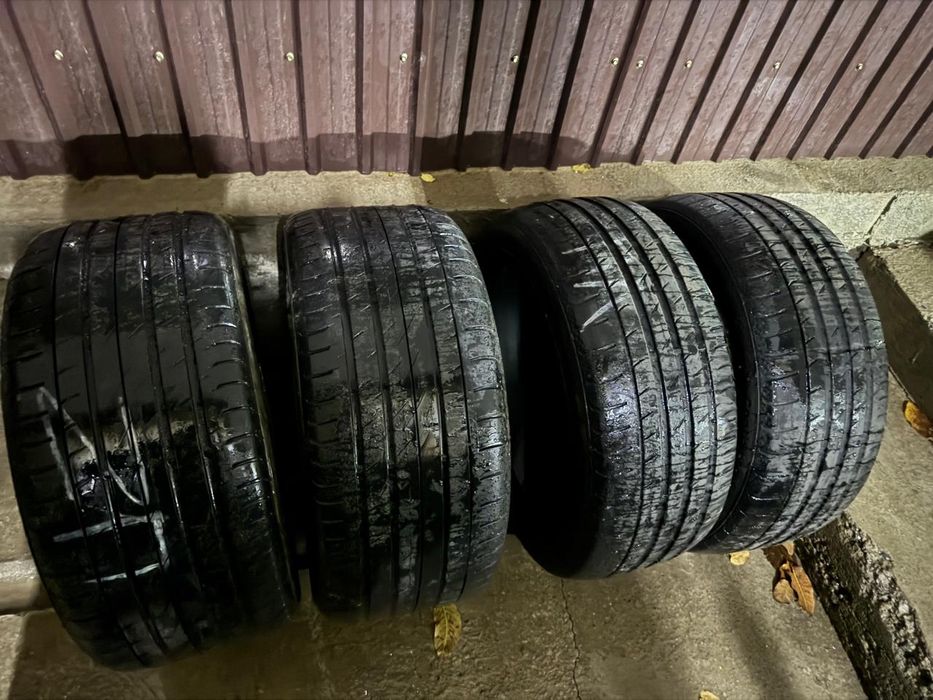 Continental R19  Разноширокие летние шины