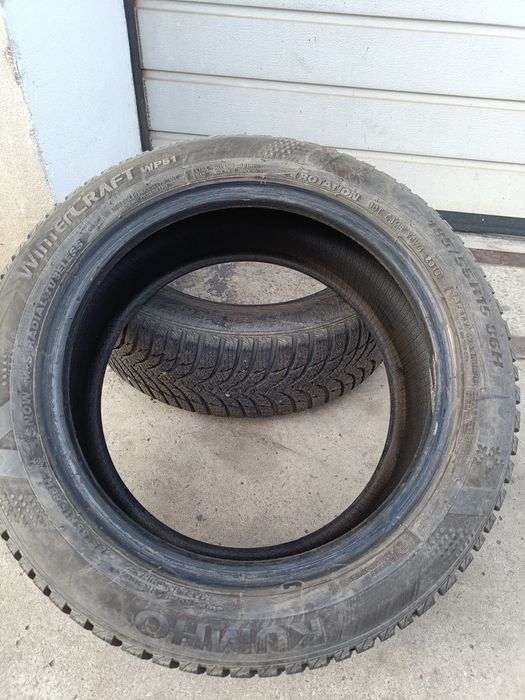 Vând anvelope iarna