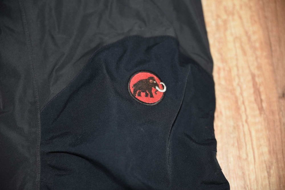 Mammut Gore tex оригинален мъжки панталон, размер М