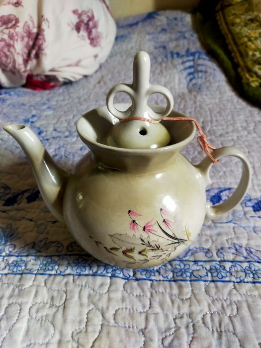 Продам- Чайник заворной.