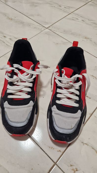 Adidași mas 44, Puma