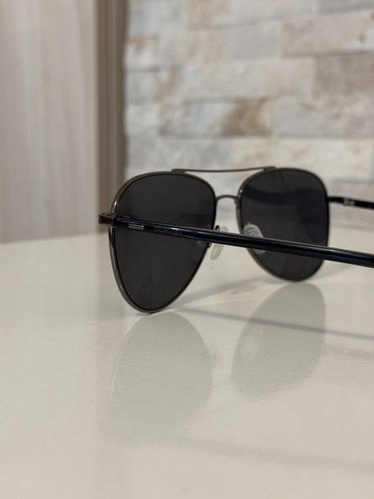 Calvin Klein слънчеви очила