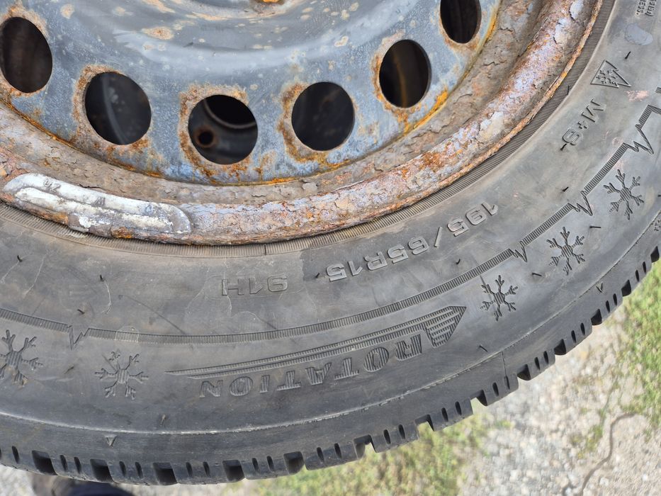 4бр. 195/65/15 зимни гуми Dunlop Winter sport 5