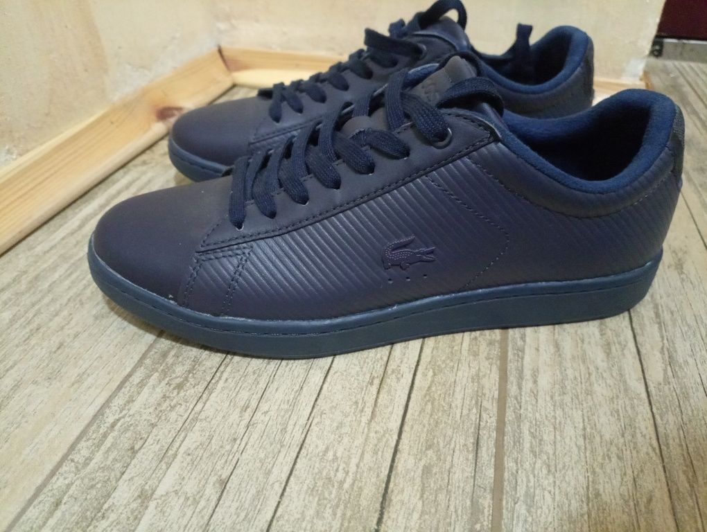 Тъмносини обувки Lacoste-UNISEX! 41-42