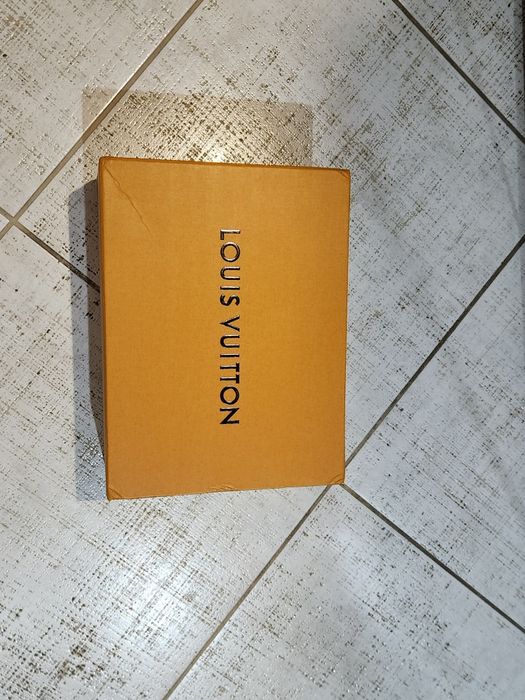 Продавам нови мъжки маратонки Louis Vuitton от последната колекция