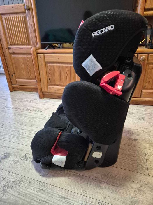 Столче за автомобил RecaroYoung Sport