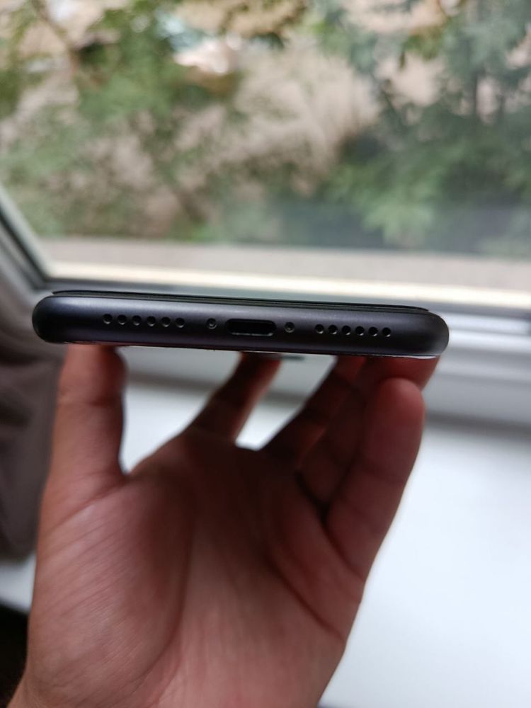 Iphone 11 64Gb ideal 93%Akb radnoy