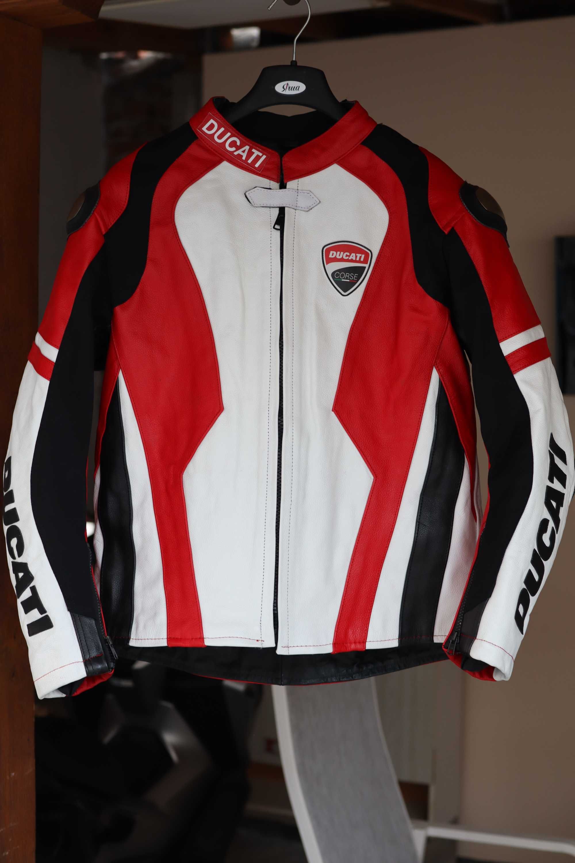 Яке от естествена кожа, DUCATI CORSE, размер М, (екипировка за мотор)