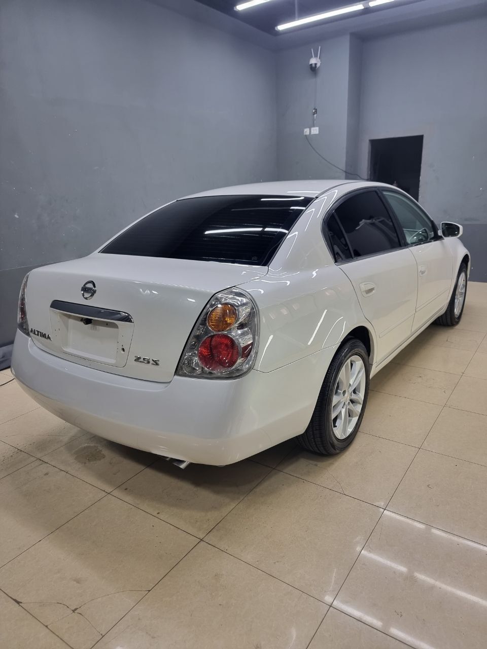 Nissan altima 2007 yil benzin gaz