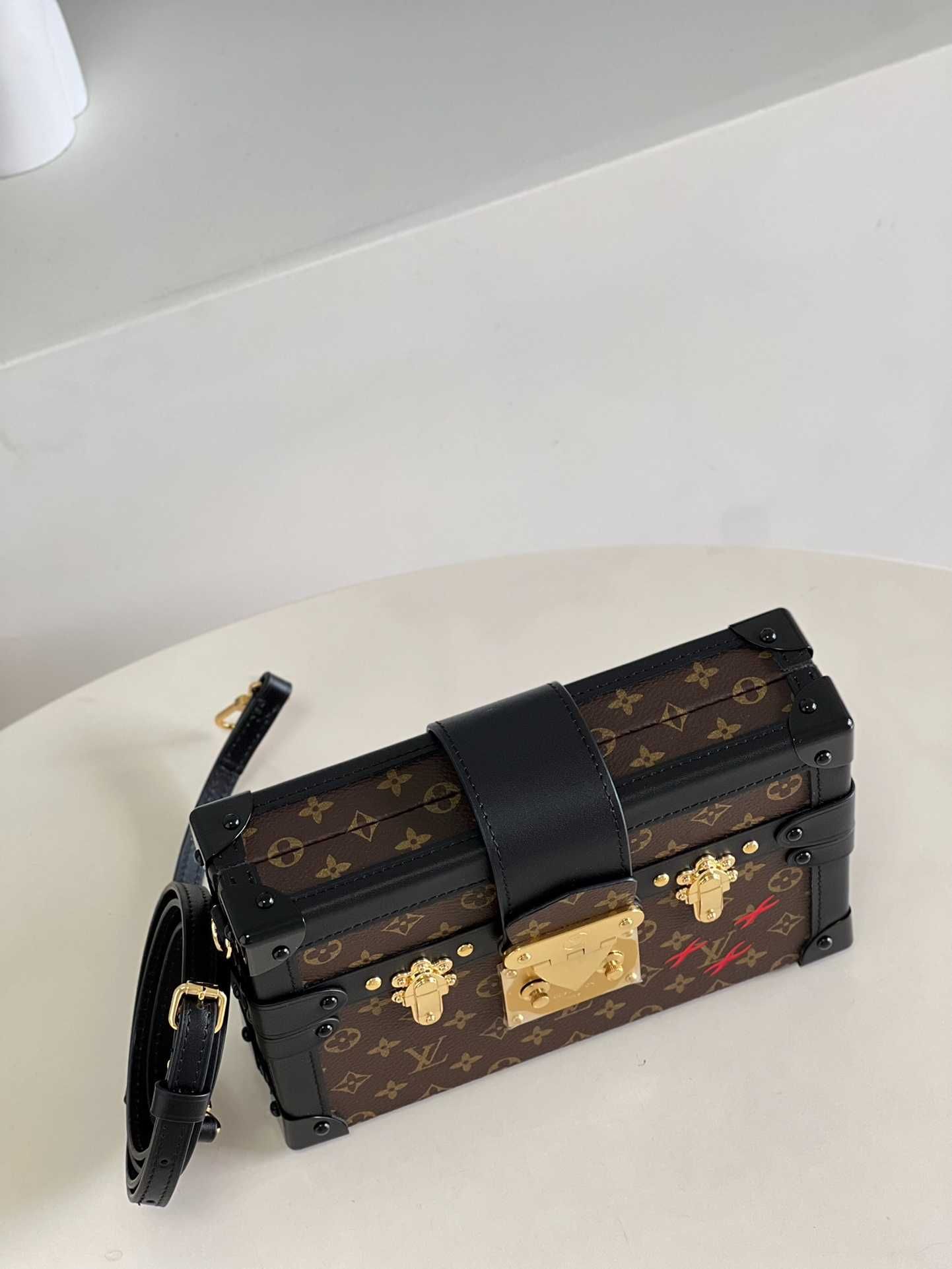 Geanta LV Louis Vuitton Petite Malle  20 x 12.5 x 6, Premium