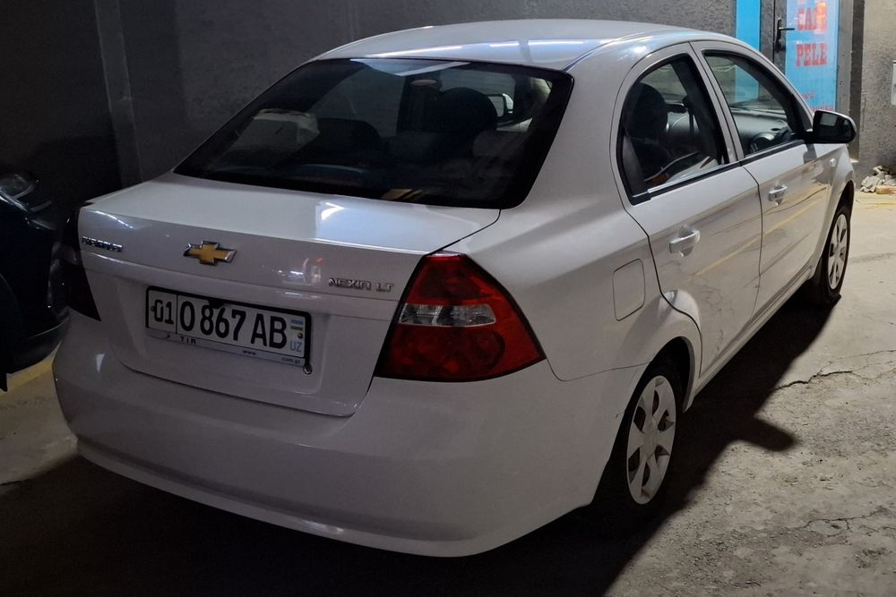 Продаётся нексия 3 .