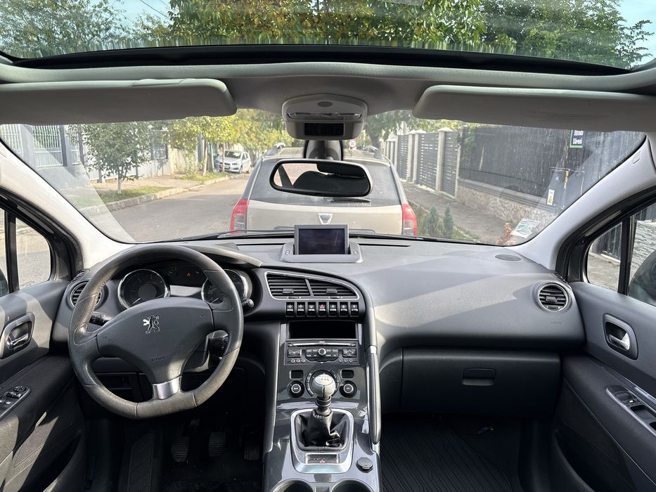 Peugeot 3008 2011 Head-Up Display Panoramic