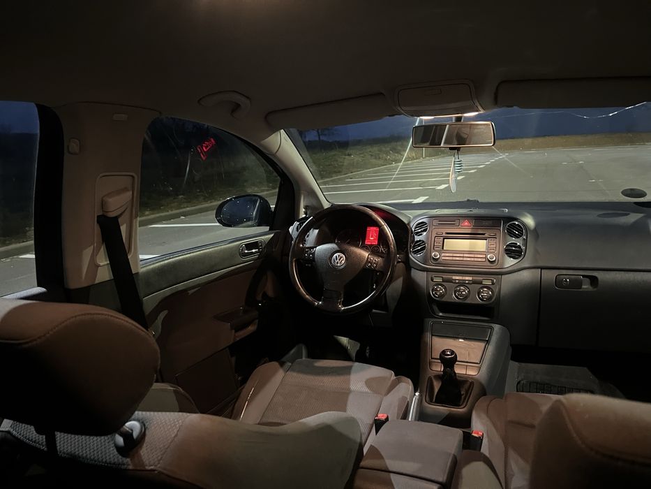 Volkswagen golf 5 plus