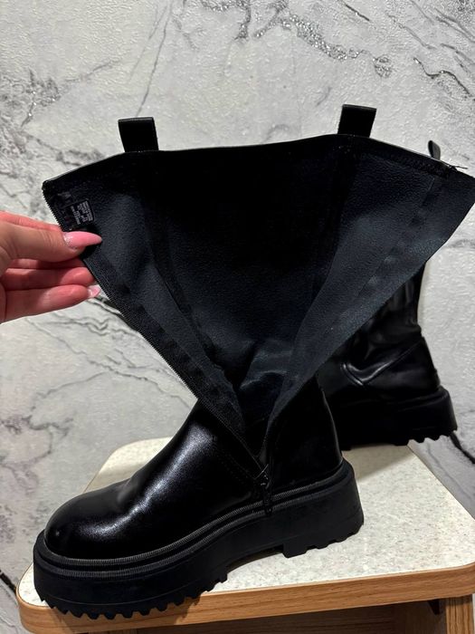 Ботинки на девочку zara