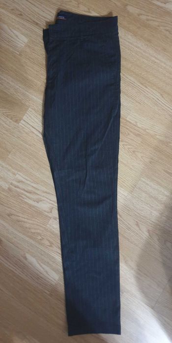 Pantalon negru conic