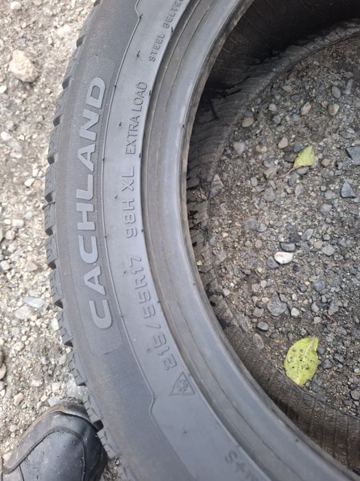 Vand 2 anvelope 215 55 17 noi de iarna