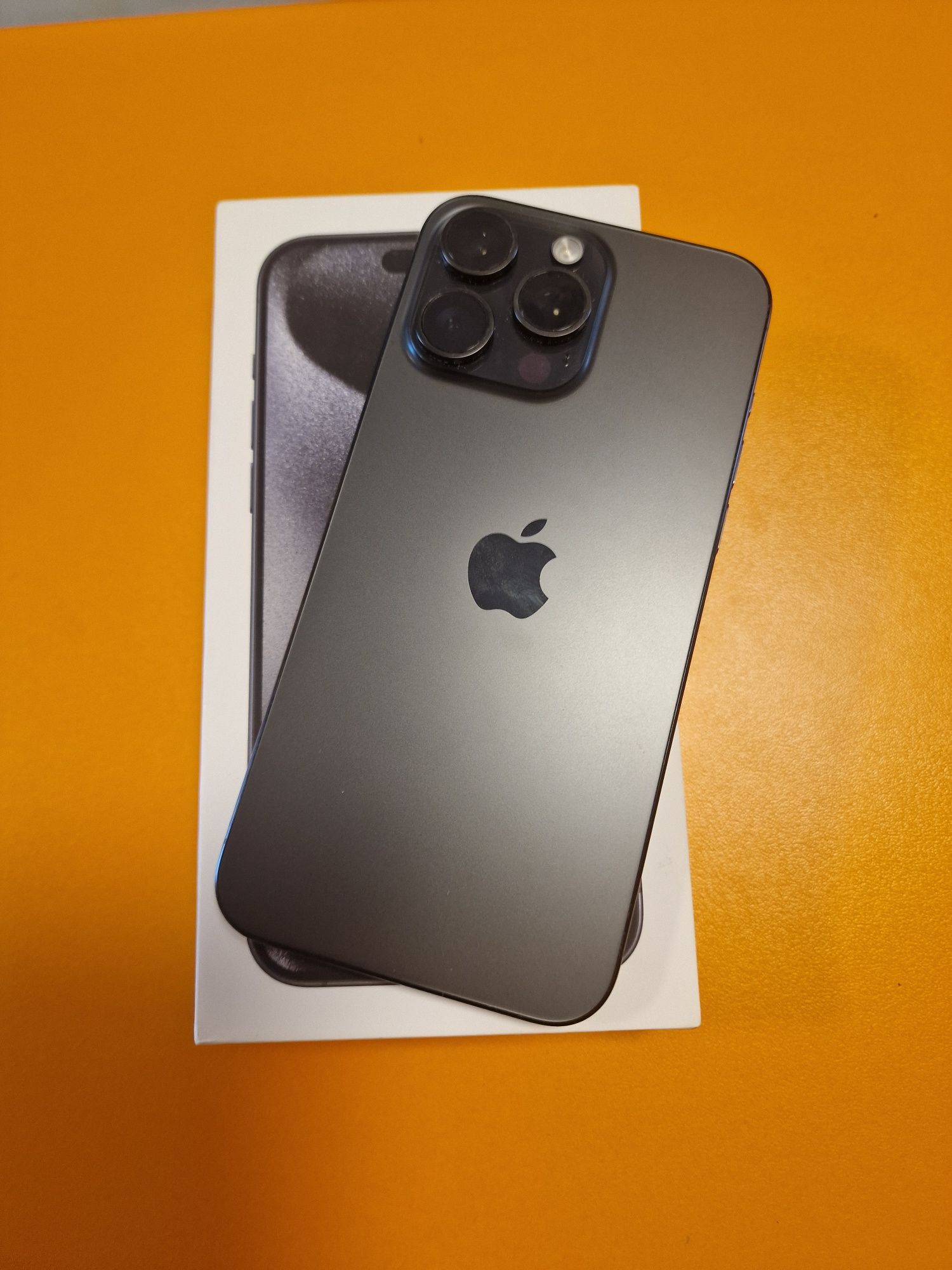 Iphone 15 Pro Max 256 Titanium Black impecabil factura garantie bouns