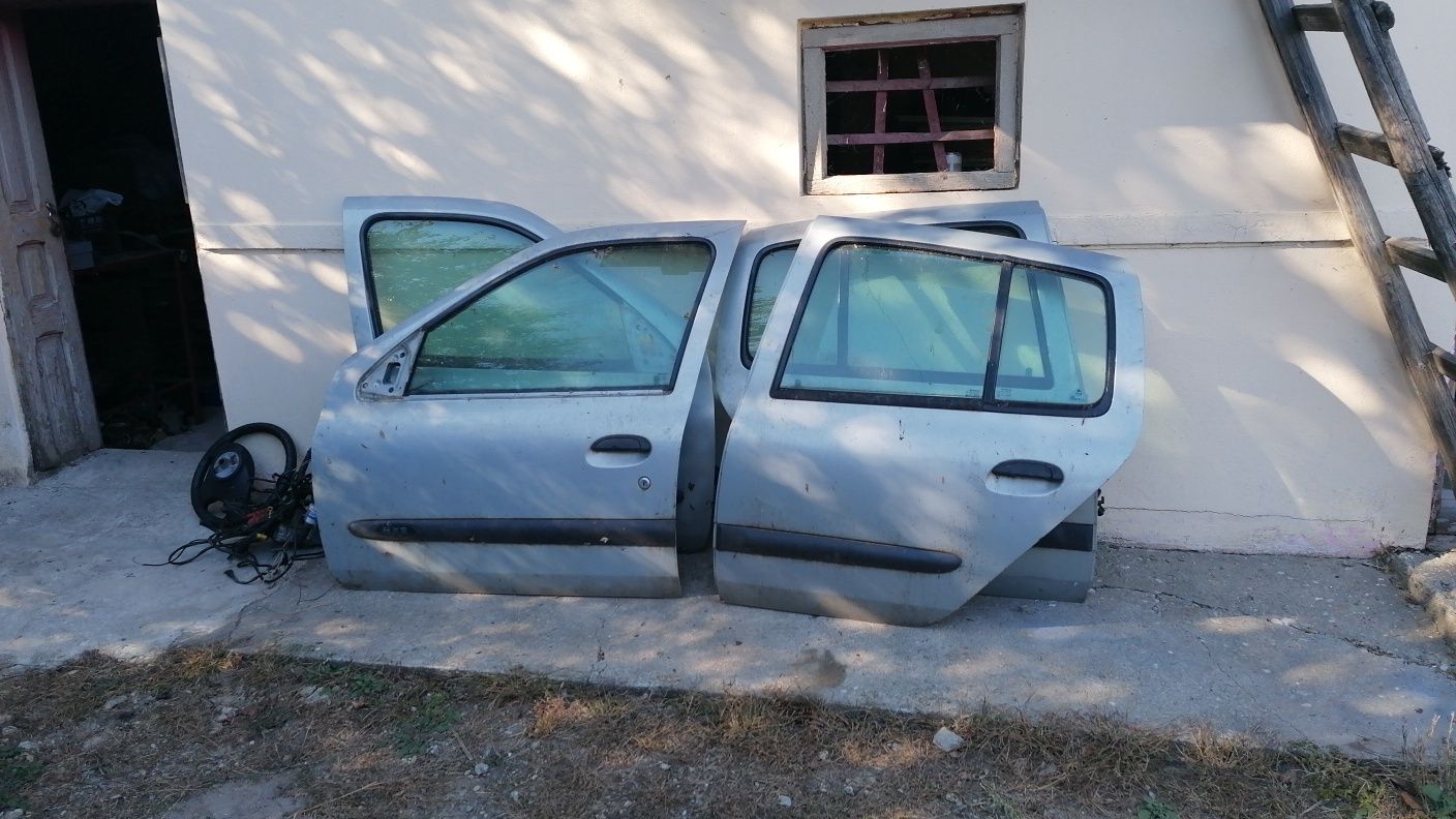 Portiera (usa) stanga spate Renault clio 2 Hatchback